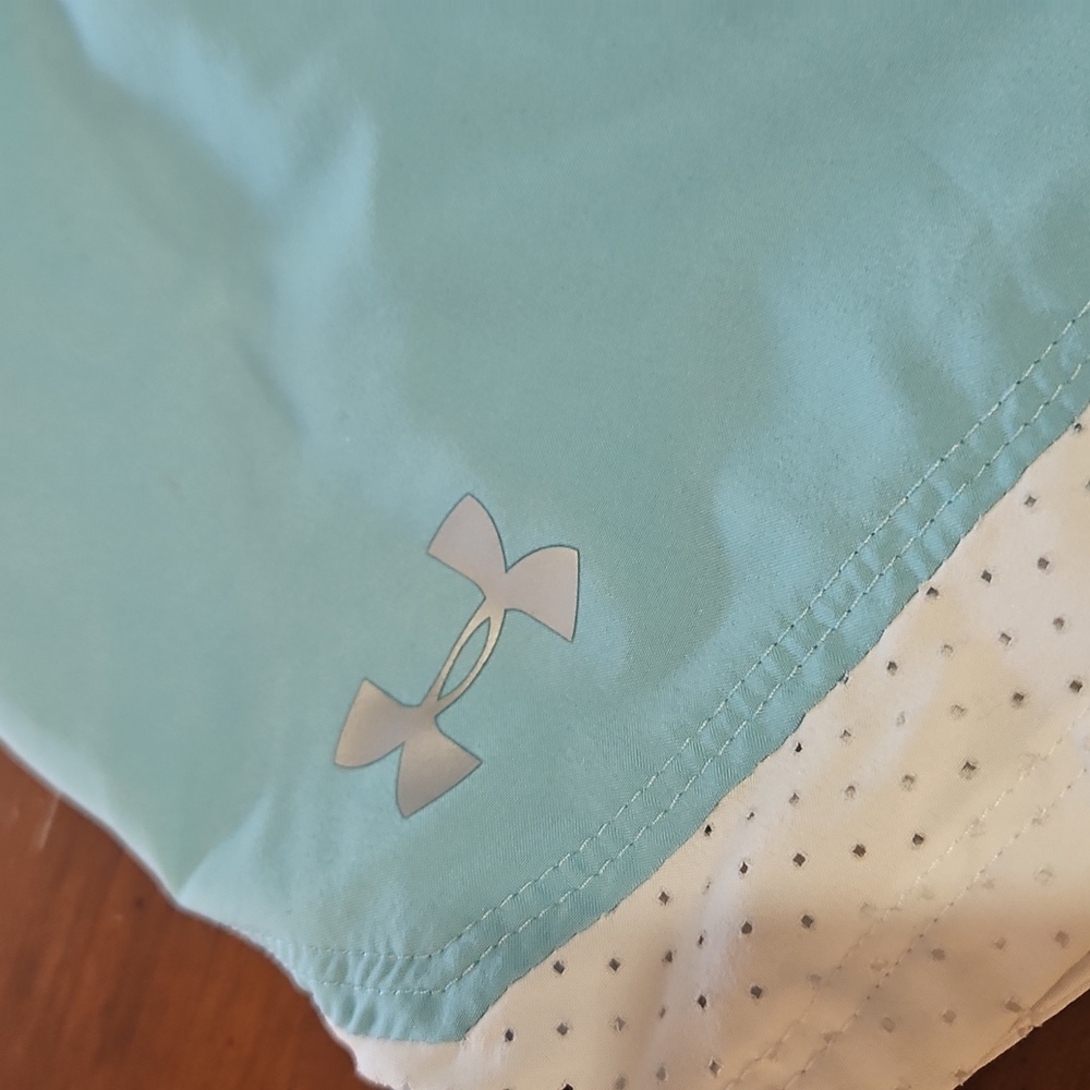 🐩 UNDER ARMOUR SHORTS - Picture 2 of 8
